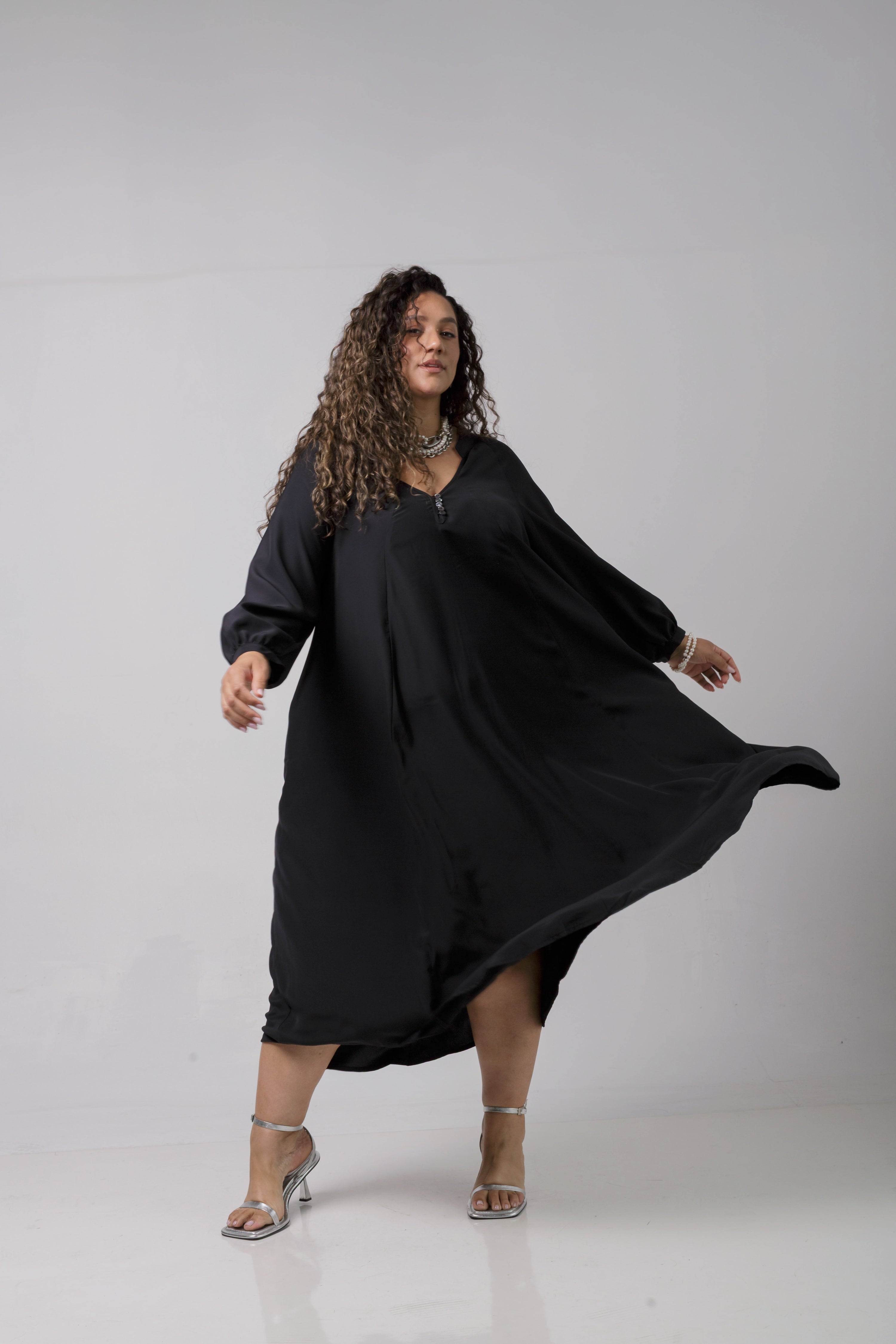 Denni Weekend Dress- Black