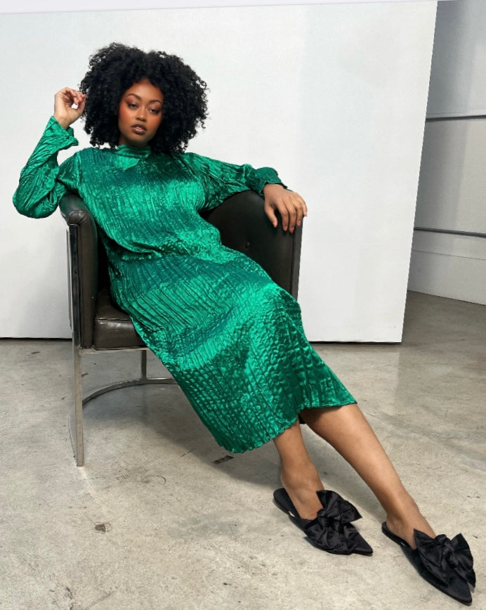 Lynda Reversible Satin Pleated Dress- Emerald