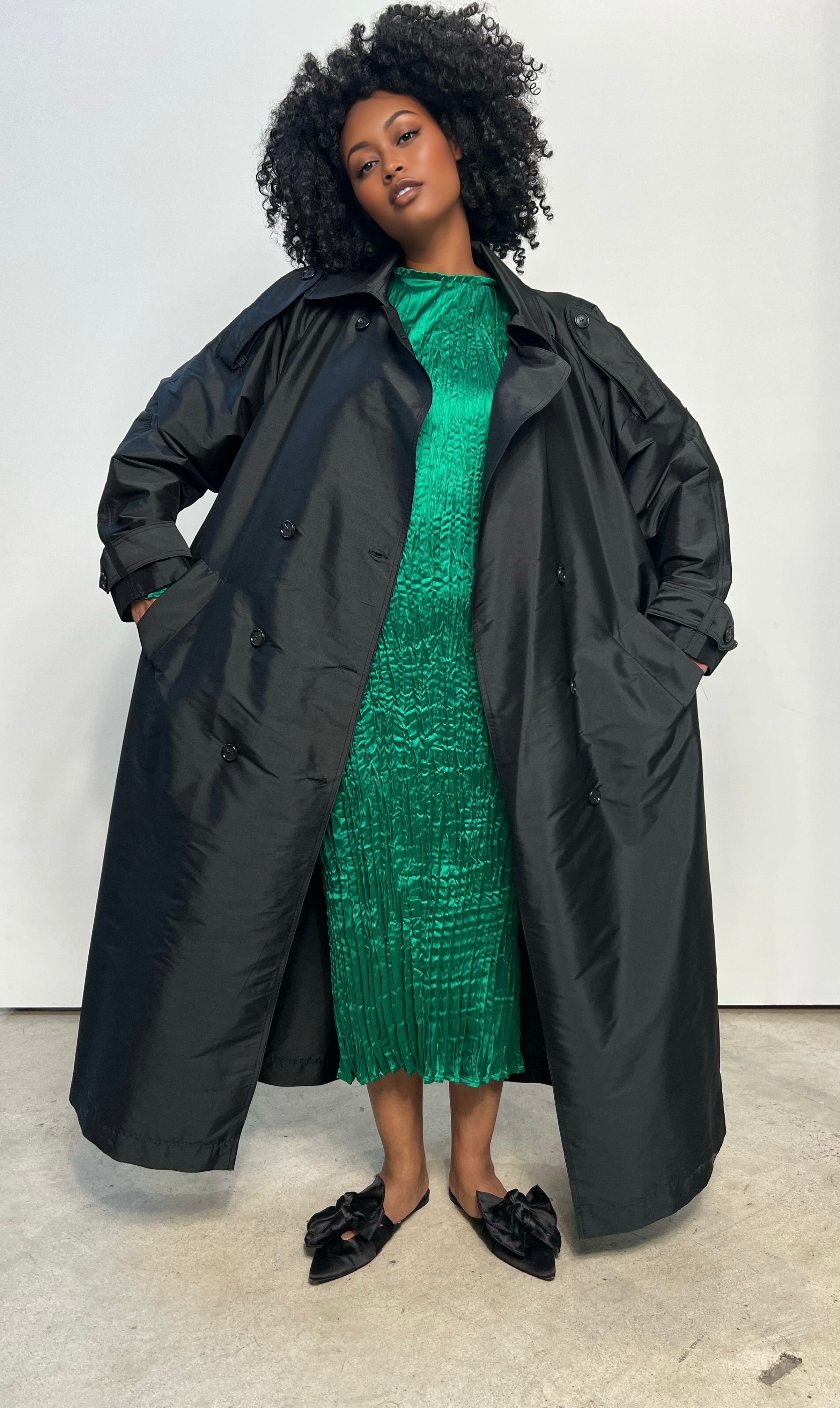 Lynda Reversible Satin Pleated Dress- Emerald