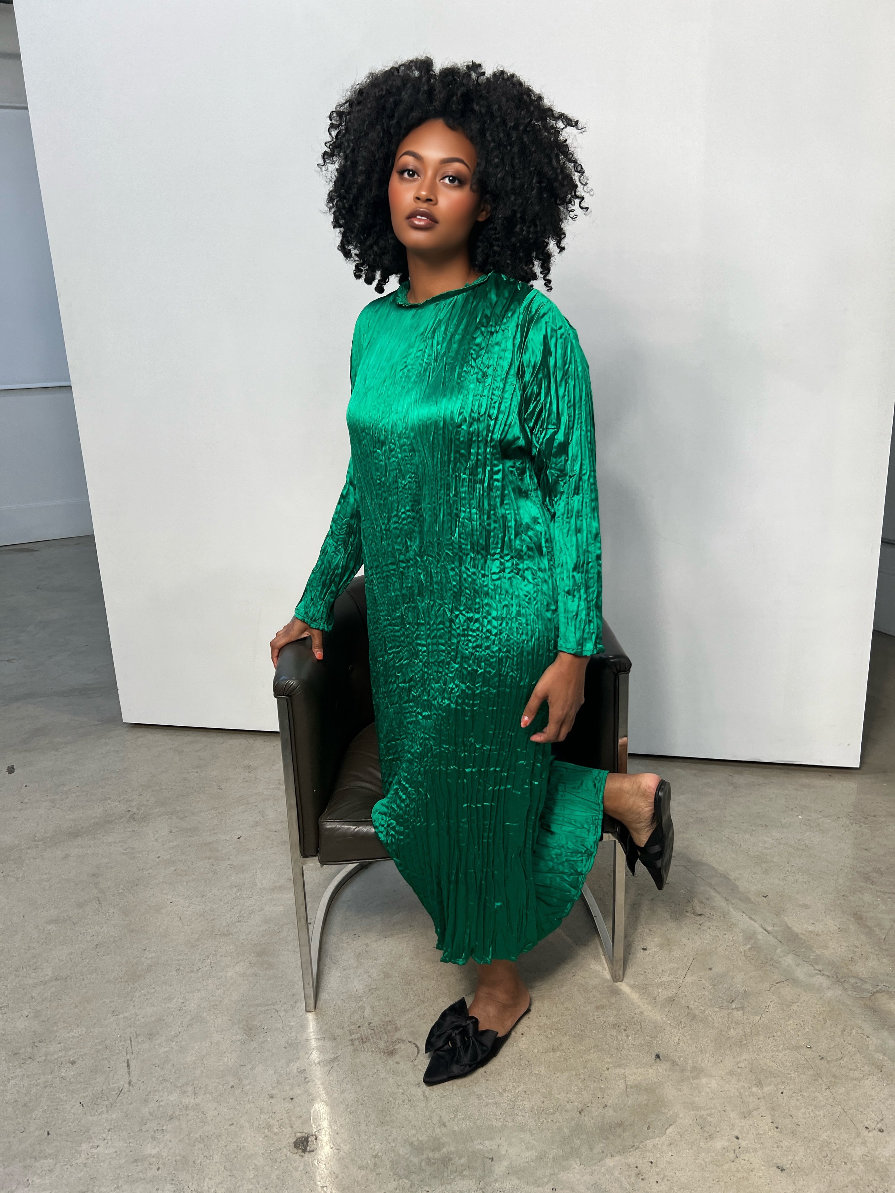 Lynda Reversible Satin Pleated Dress- Emerald