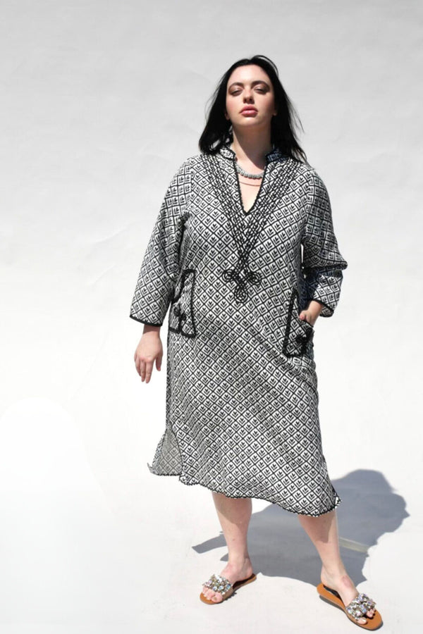 Embroidered Dress in Geo Print - The New Marrakesh