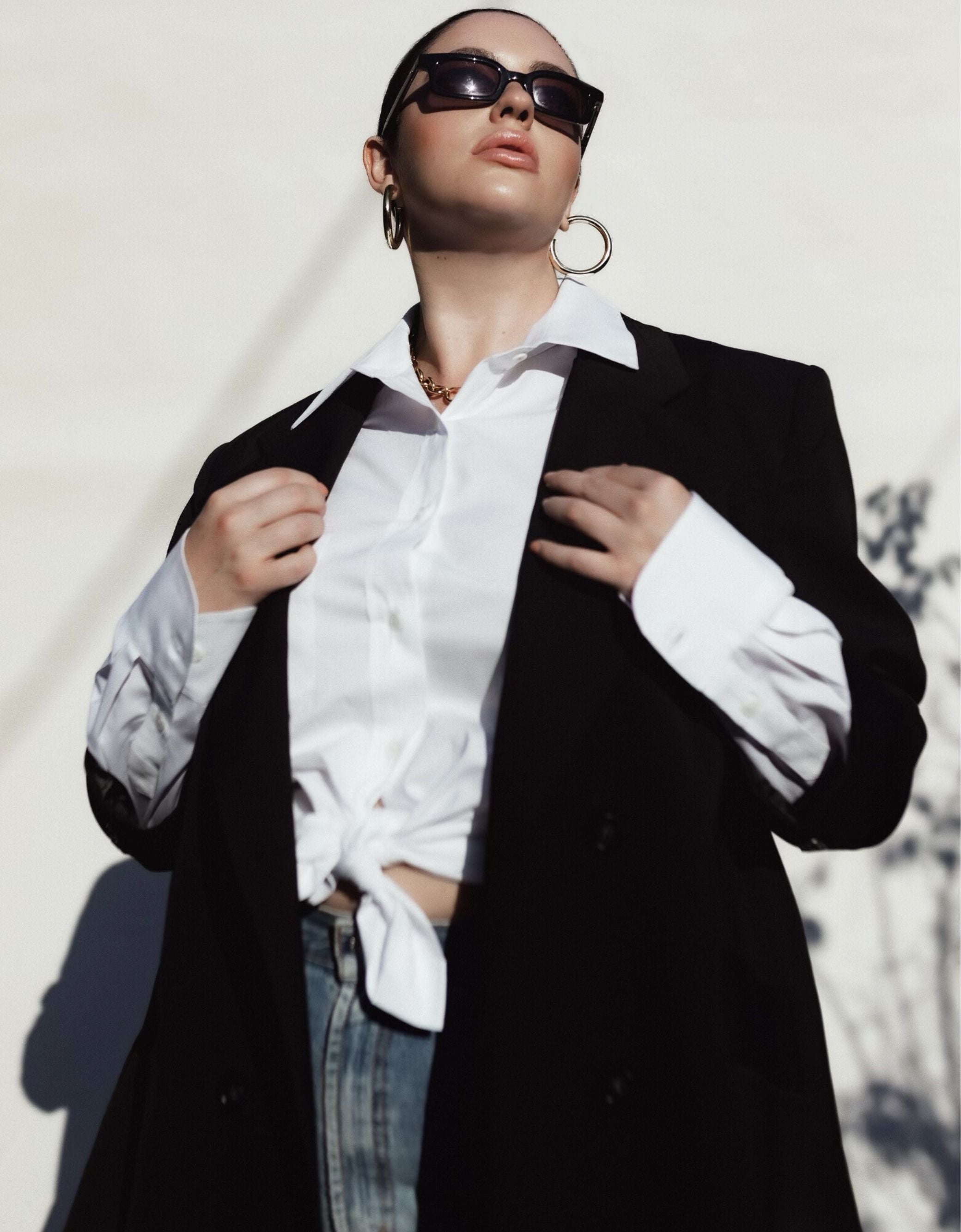 A PERFECT oversized shirt is a wardrobe essential all year round. This one from BAACAL is made from cotton poplin and is expertly fit for that oversized yet flattering look. With all of the classic details, like a button placket and front pocket. Designed to fit the "True Size Majority" sizes 10-22+.