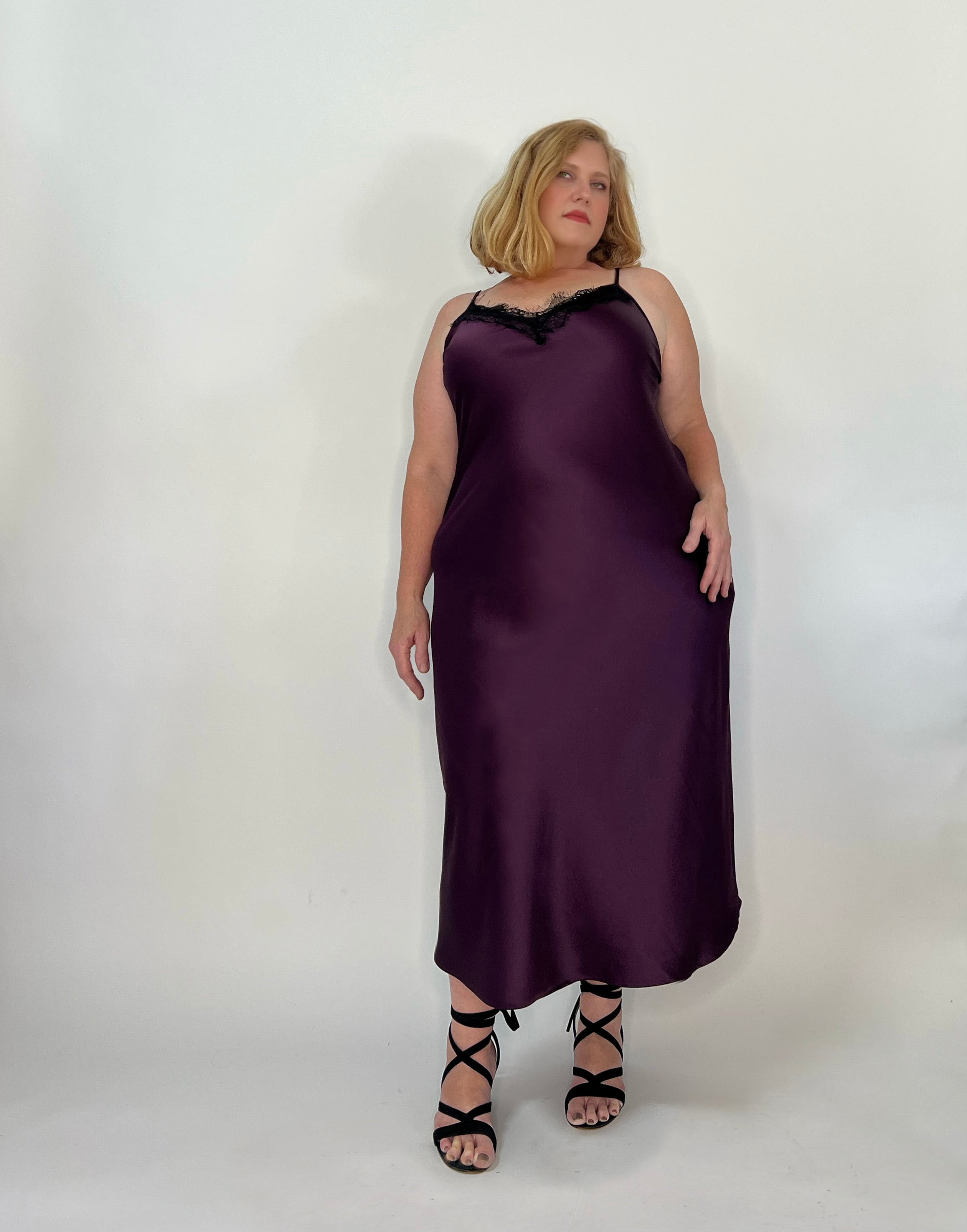 Eva Lace Slip Dress - Plum/ Black