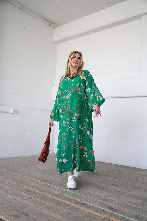 Cherry Blossom Jallaba - Silk - Plus Size Dress / Tunic