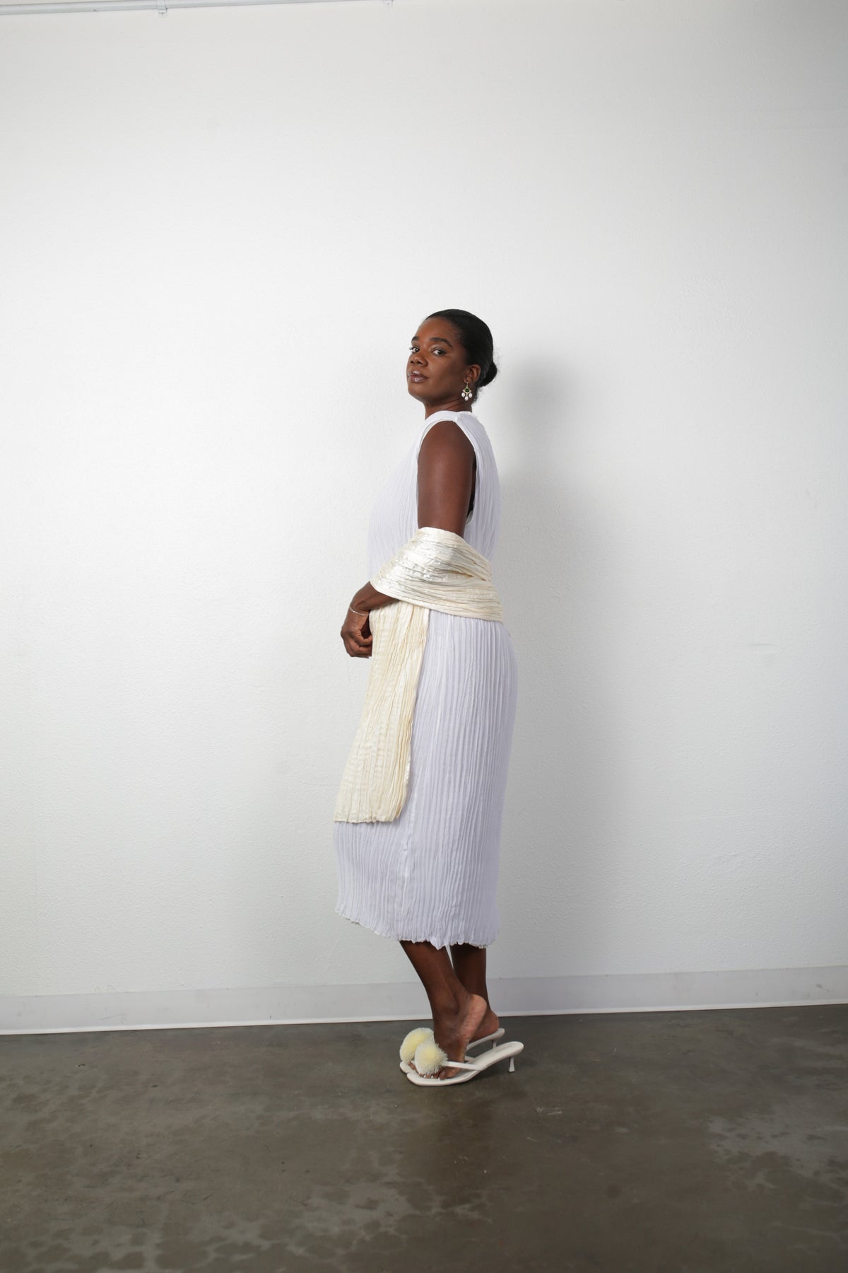 Jaya Pleated Dress- Reversible Cream/White