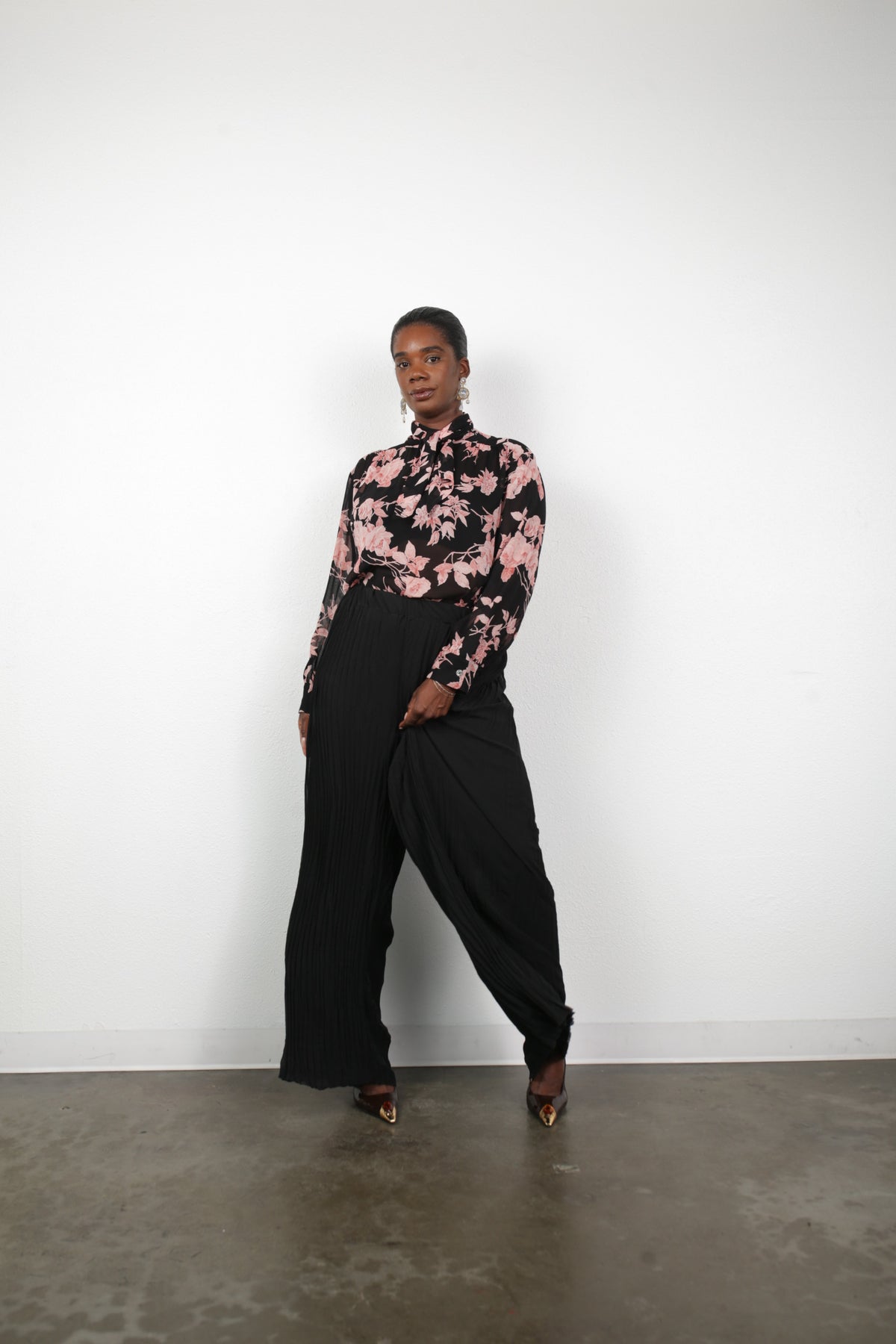 Amara Pleated Wide Leg Pant - Classic Black