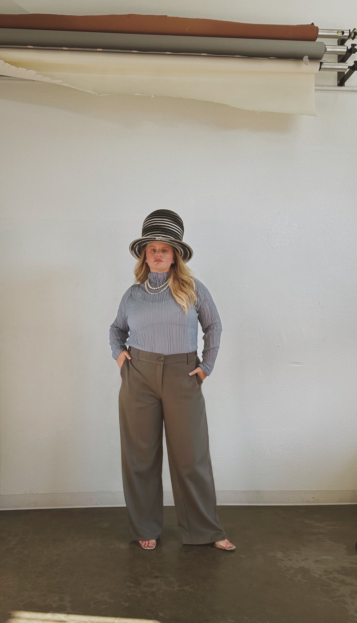 Hepburn Wide Leg Pant - Gray