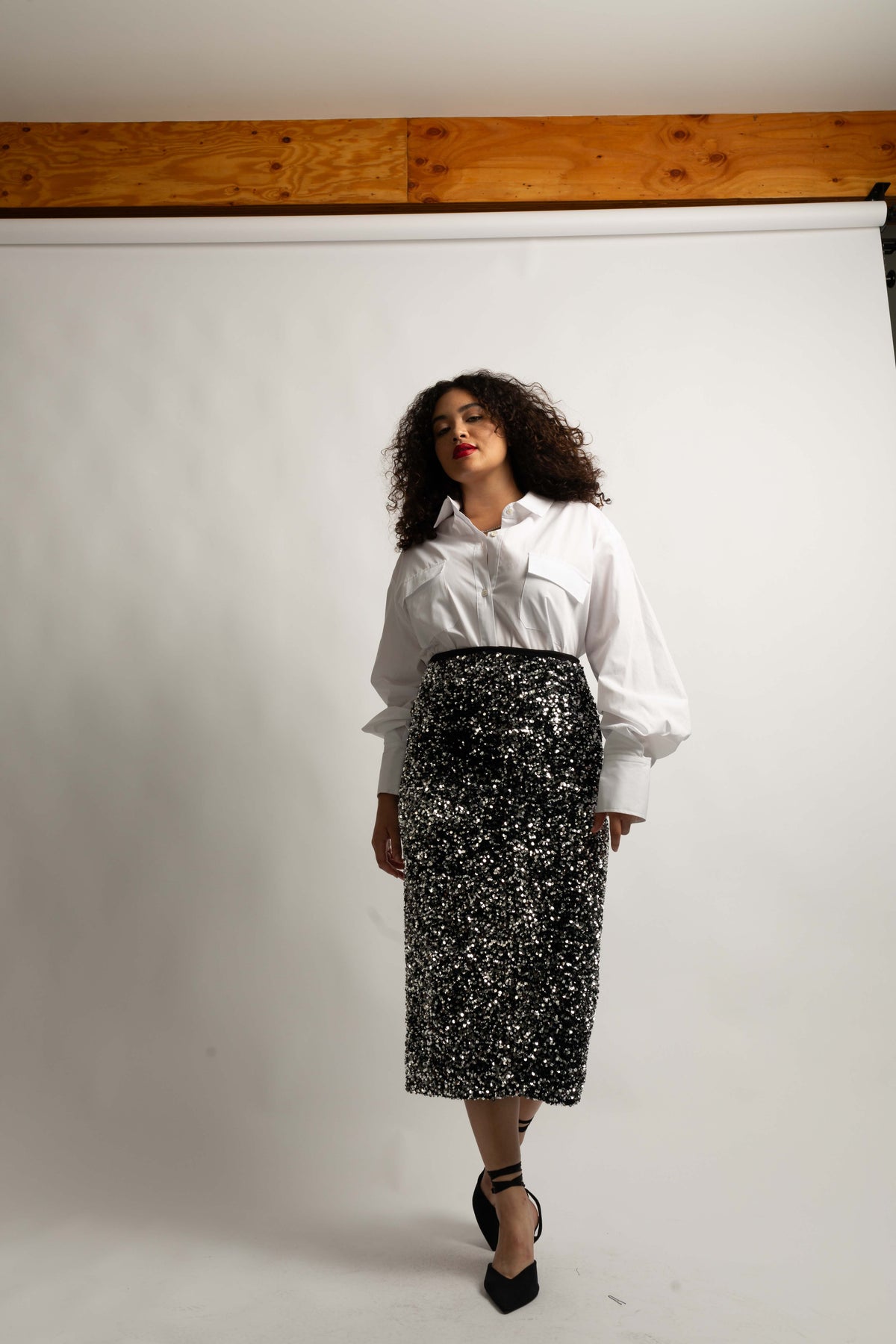 Kaya Midi Sequin Skirt - Silver Black