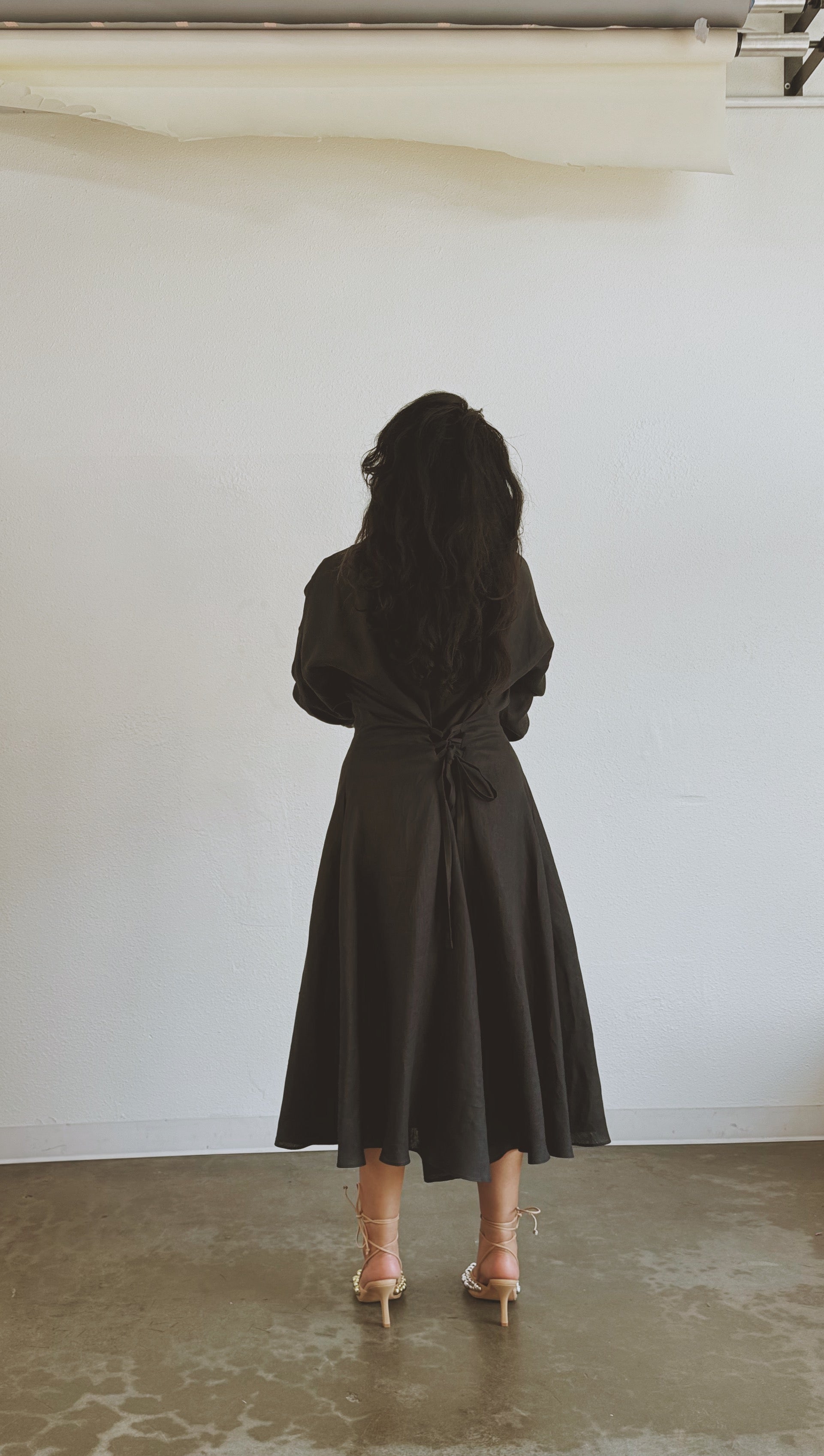 Cinched Waist Shirtdress- Black Linen — detail, fabric