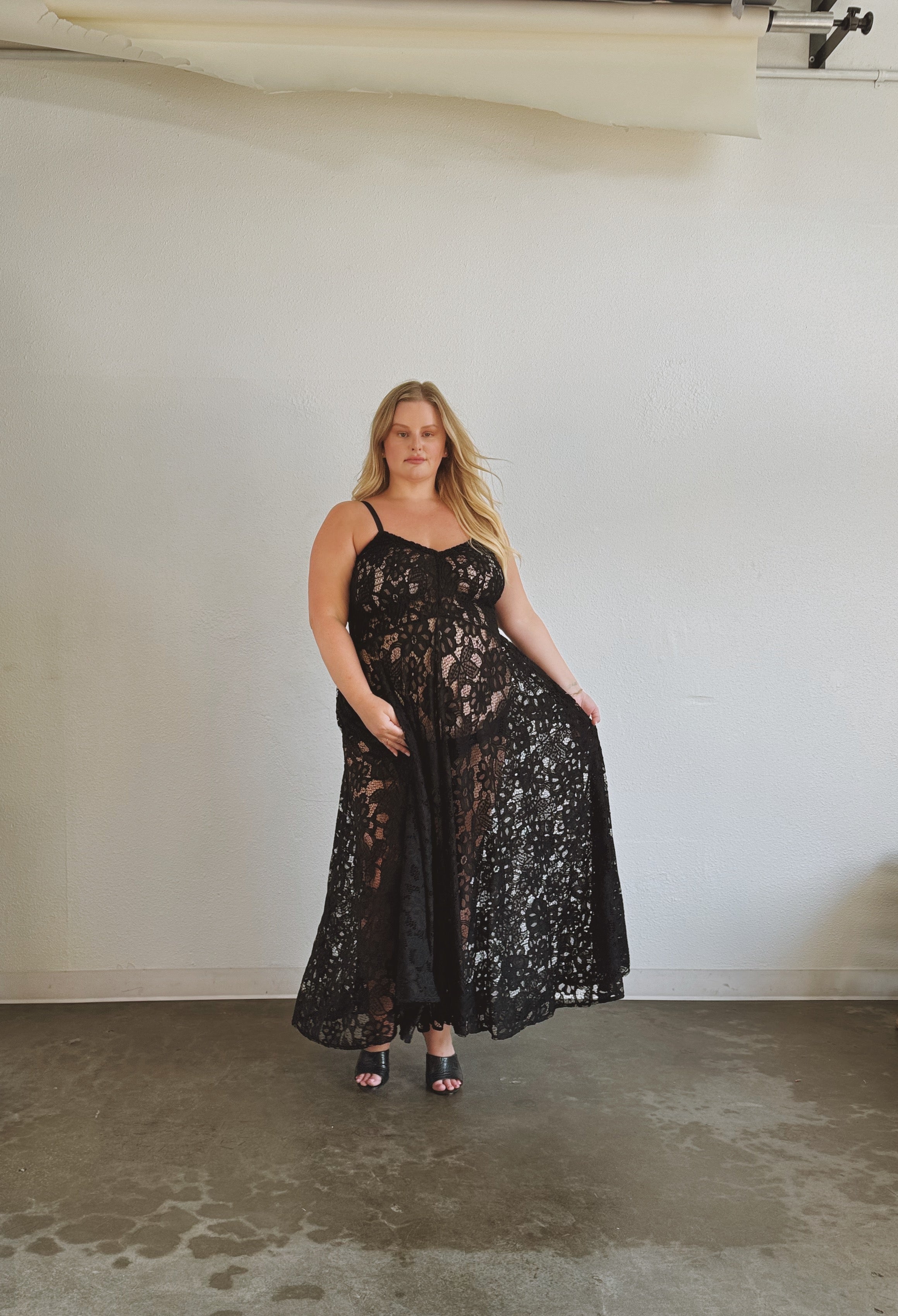JONI SUN DRESS -  LACE — on model, back