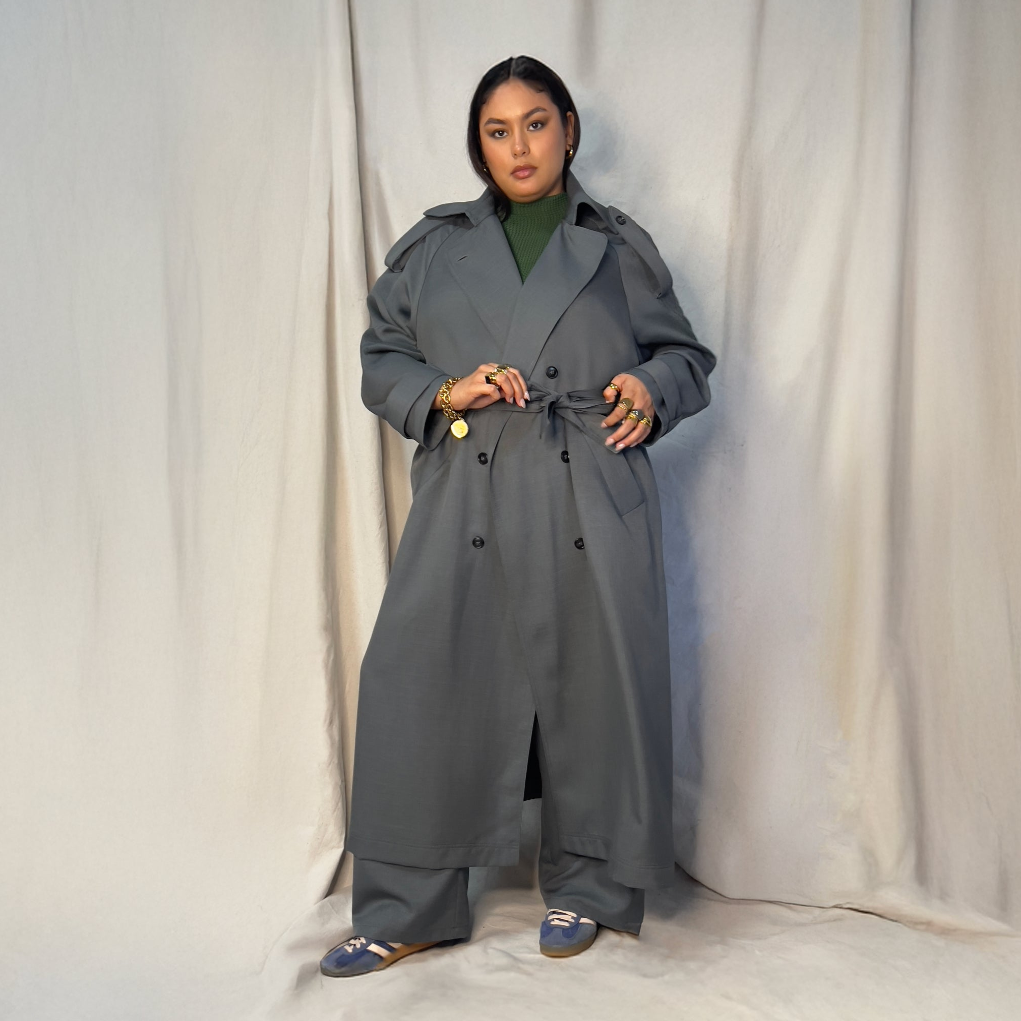 grey_with_more_anessa_2.png