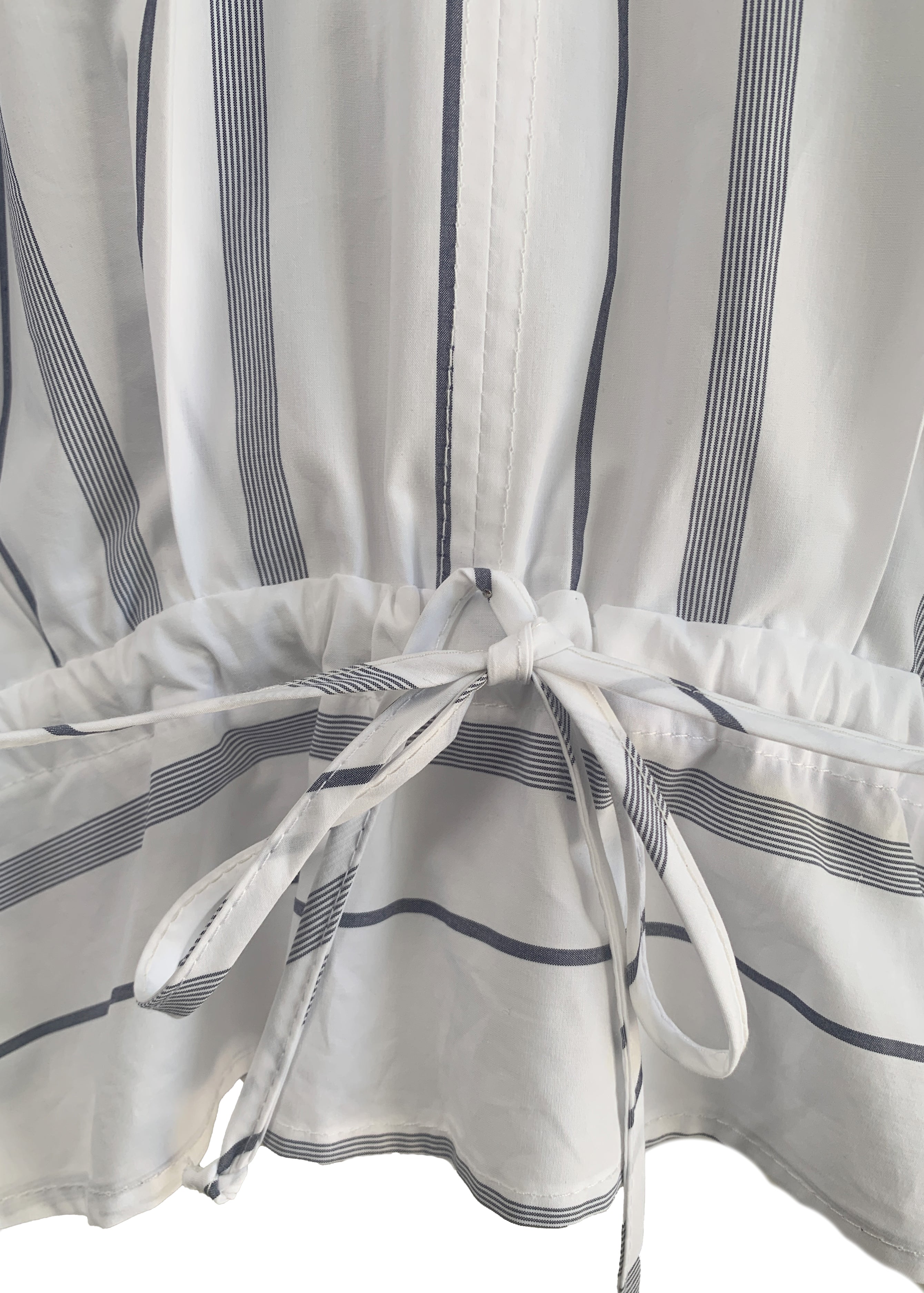 back cinch tie detail