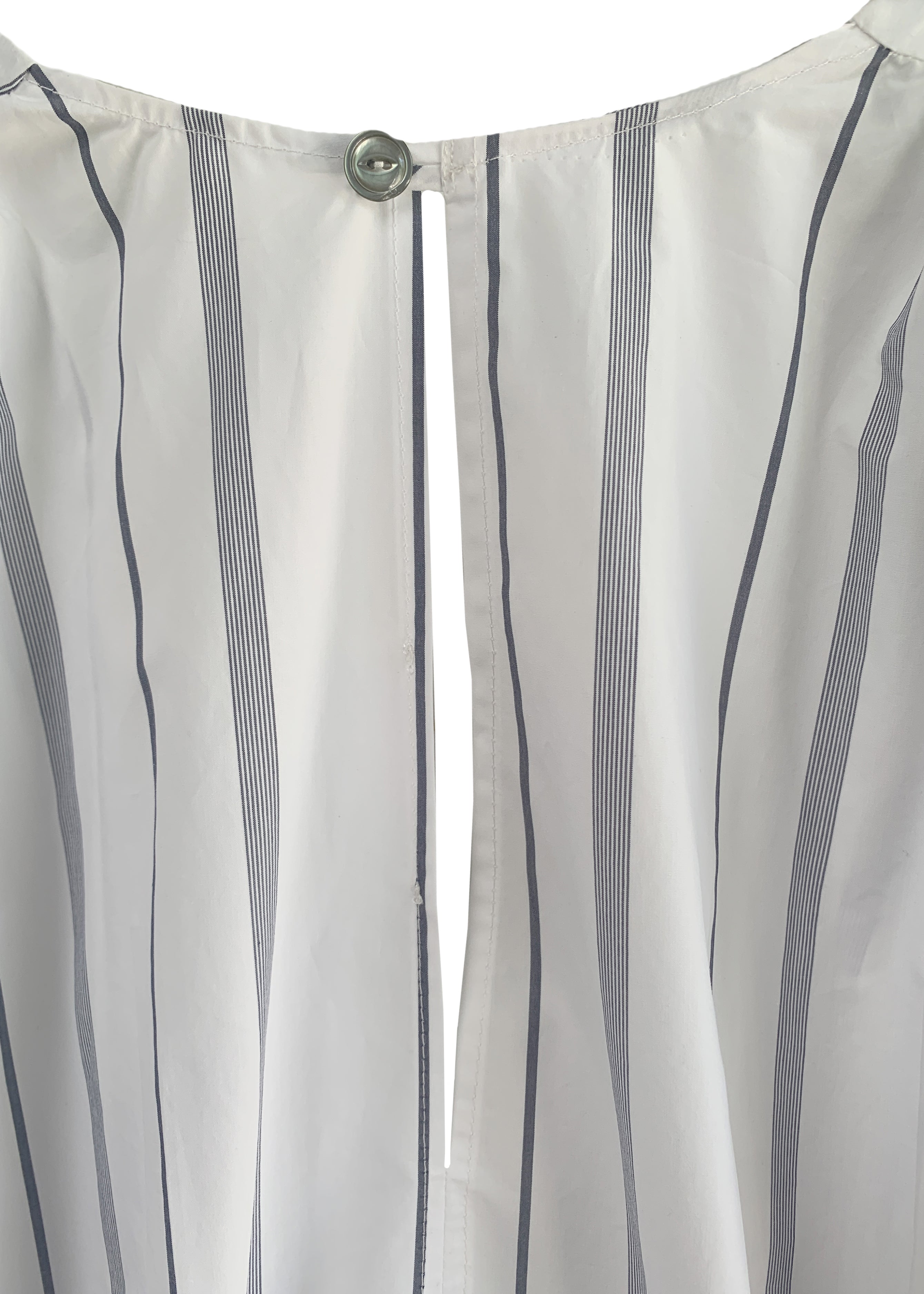 top keyhole detail