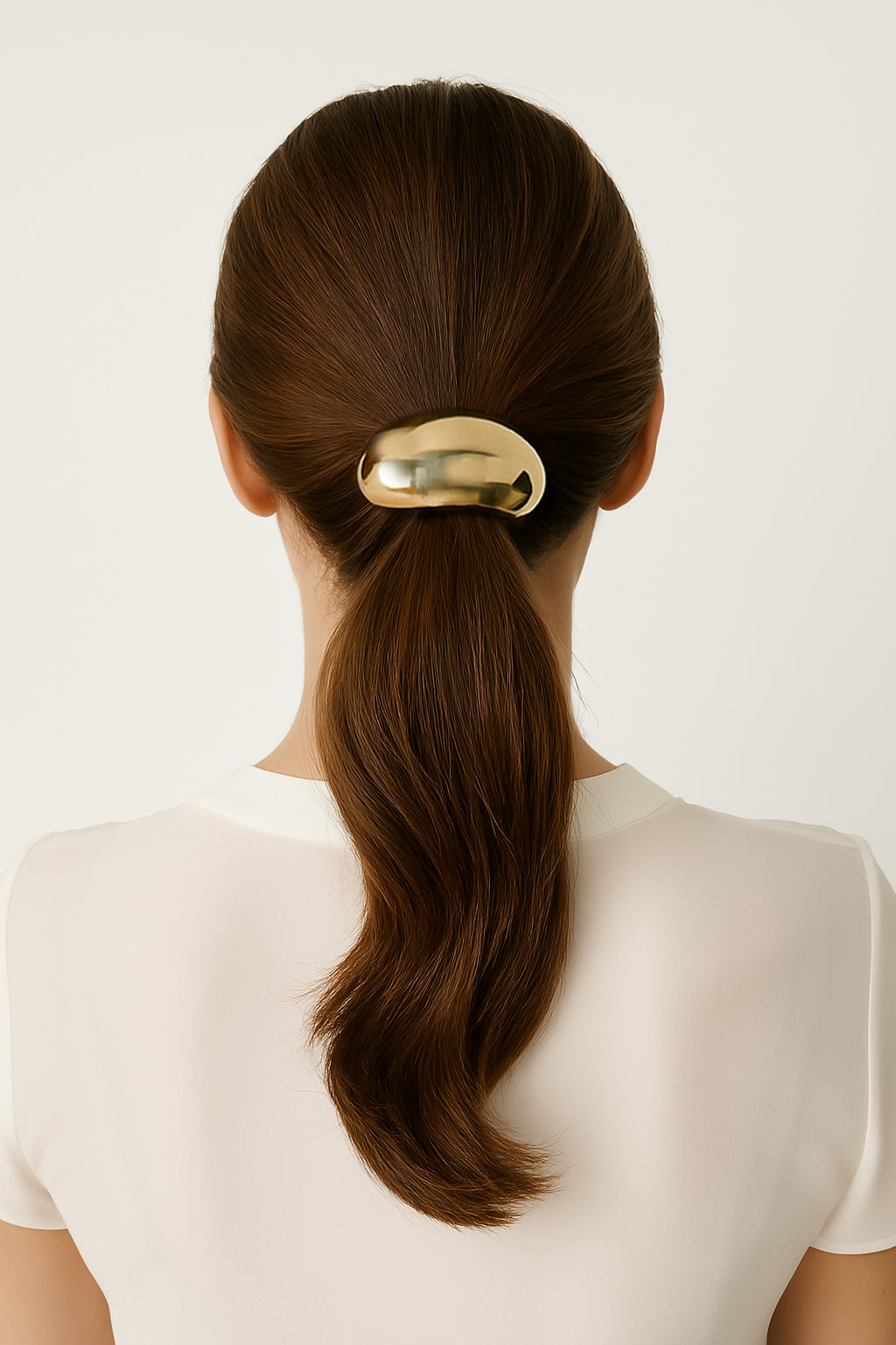 modelmodernhairtiegold.jpg