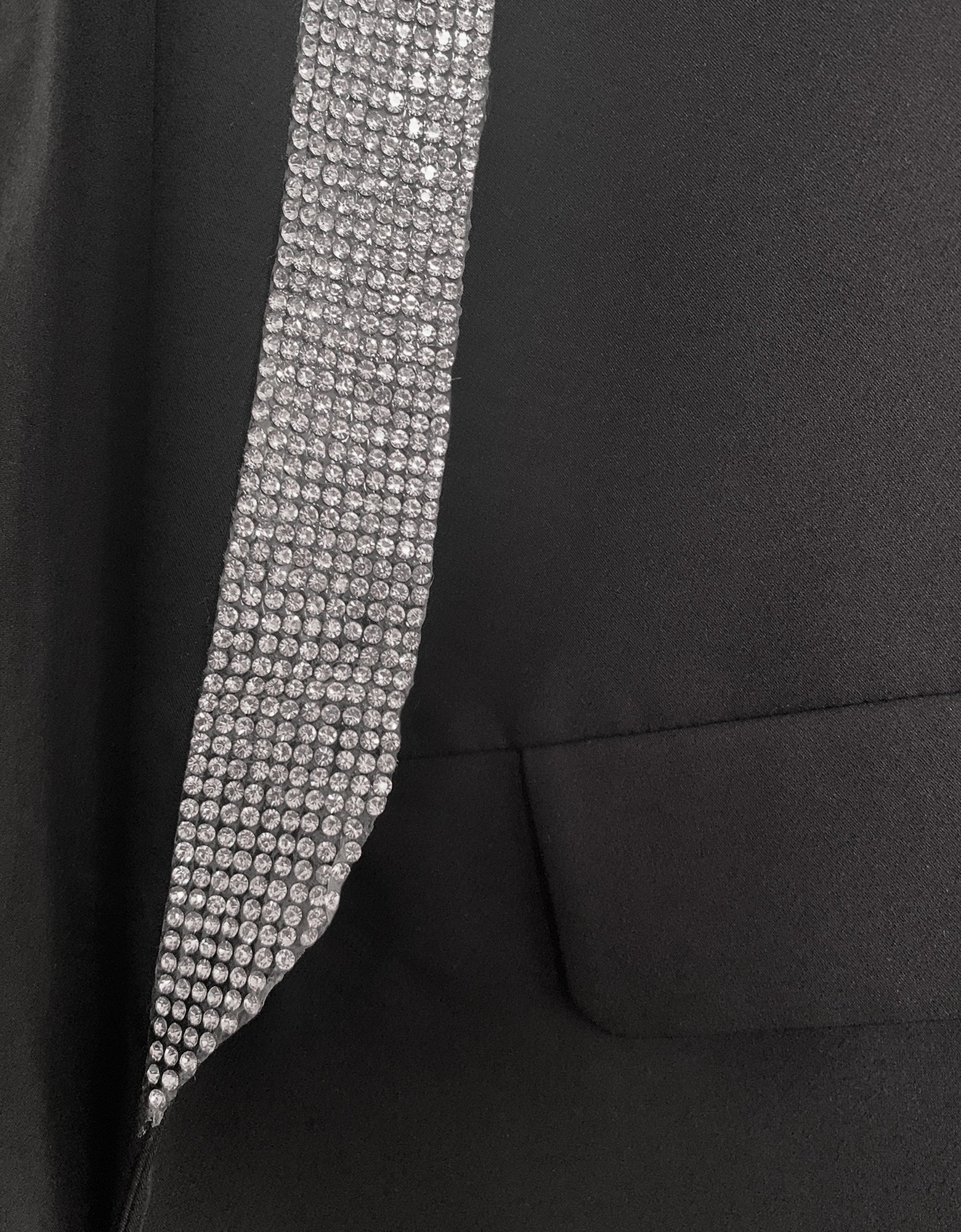 rhinestonelapeldetailblazer.jpg
