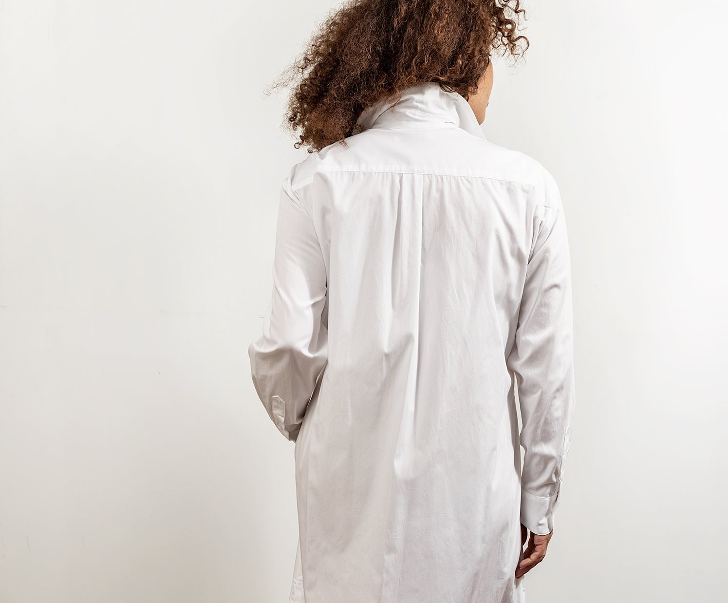 Long Cotton Plus Size button up long sleeves shirtdress in White Cynthia Vincent BAACAL Baacal Long Cotton Plus Size button up long sleeves shirtdress in White Cynthia Vincent BAACAL Baacal