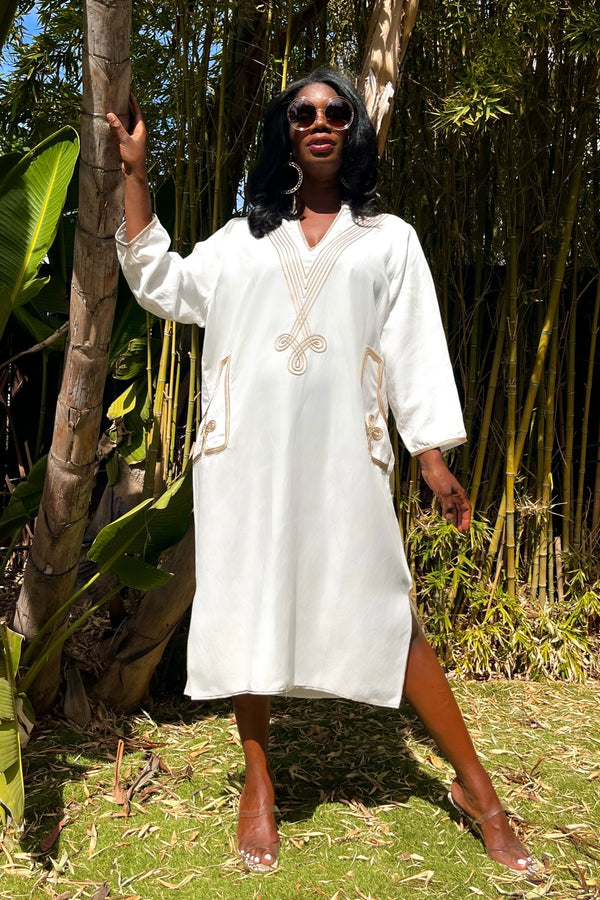 Embroidered Dress in Ivory and Gold - The New Marrakesh